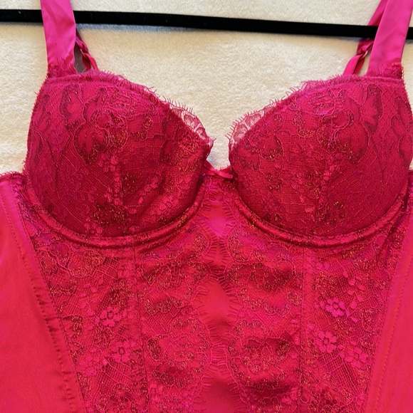 Victoria’s Secret Sexy Little Things 34 B Hot Pink Corset NWOT - Picture 3 of 12